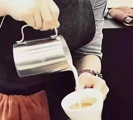 八个实战步骤,迅速提高咖啡拉花技巧