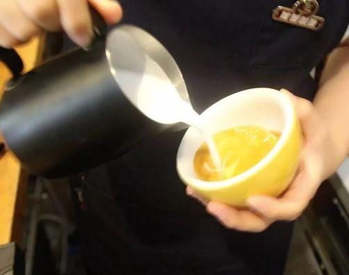 新手拉花练习 | 心形咖啡拉花常见问题