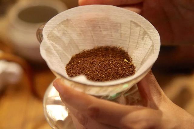 手冲咖啡课堂五|如何减少手冲耶加雪菲中的苦味?手冲咖啡偏浓或偏淡的修正方法