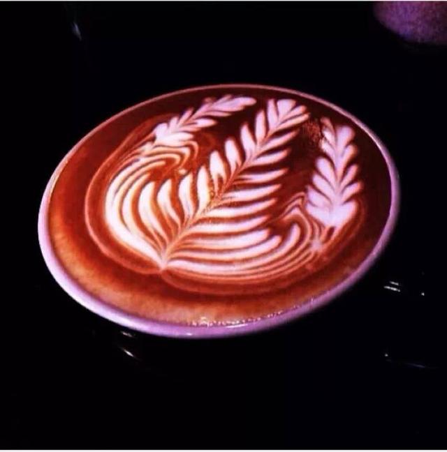 拉花控收图：那些高难度的咖啡拉花作品
