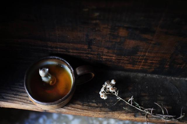 手冲咖啡，有标准的咖啡粉粗细和手法吗？