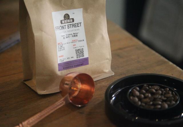 手冲冰咖啡进阶:冰火冲适合哪一种粉水总比例?