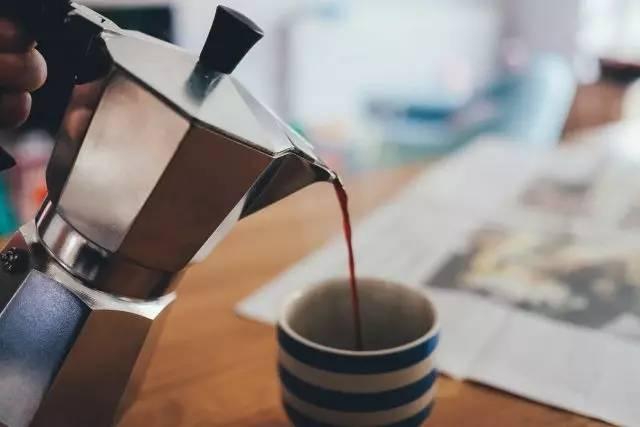 咖啡冲煮方法对比：如何在家里冲咖啡？